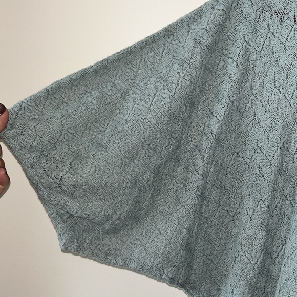 Forever 21 blouse - Picture 2 of 6